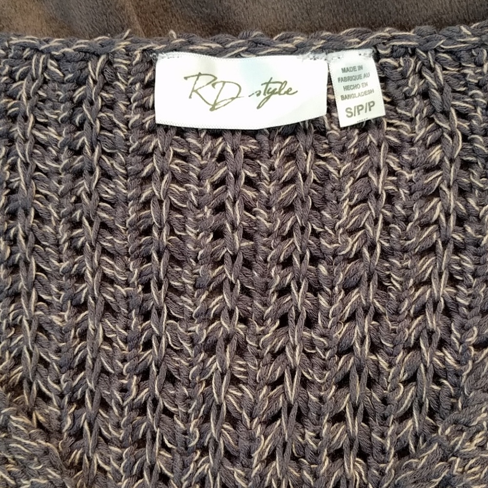 Sweater - Picture 2 of 2